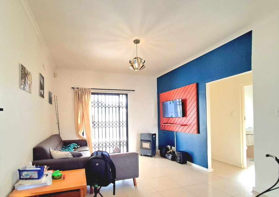 2 Bedroom Property for Sale in Muizenberg Western Cape